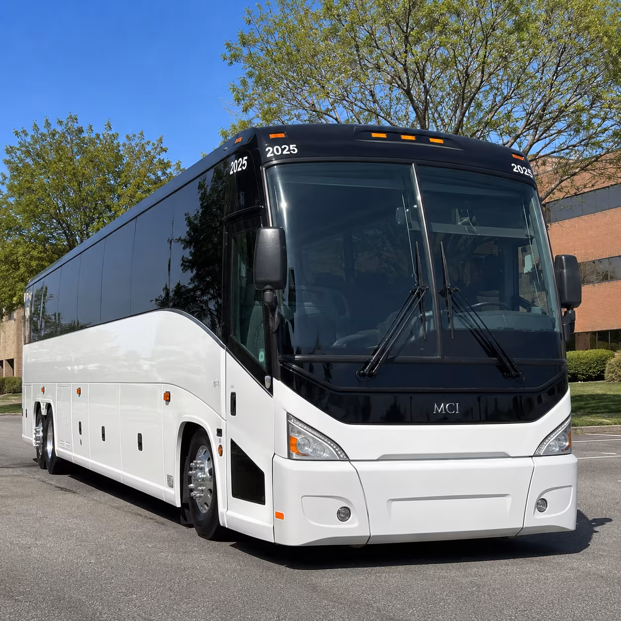 charter buses to the pageant of the masters and laguna beach summer events
